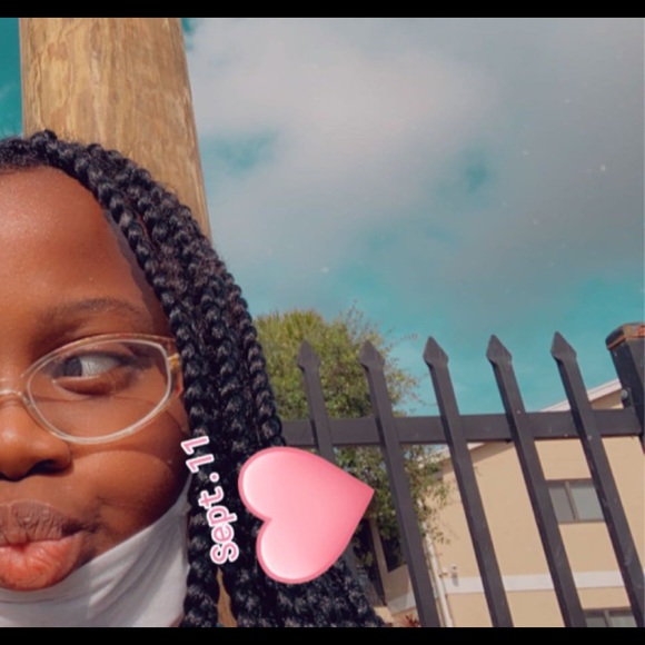 Profile Picture of Jazlene Stephene (@jazlenesells) on Poshmark