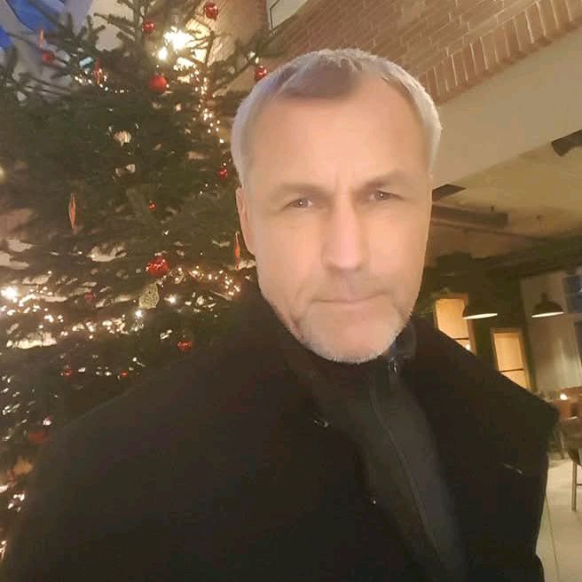 Profile Picture of Jason💐💐 (@jasonfernandez765) on Tiktok
