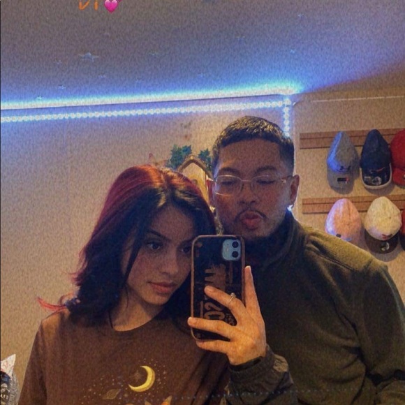 Profile Picture of Alejandro Silva (@playboyale) on Poshmark