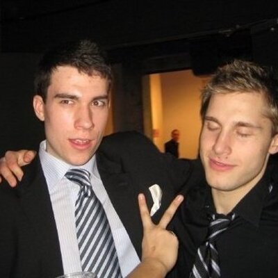 Profile Picture of Chad And Todd (@readysetbro) on Twitter