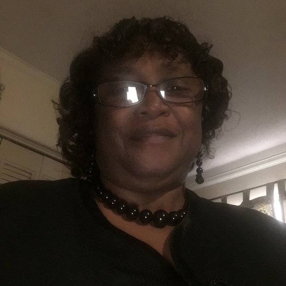 Profile Picture of Ann Jackson (@ddorjam) on Poshmark