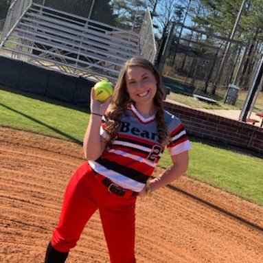 Profile Picture of Bailey Barker  🐣 (@billynicolee) on Twitter