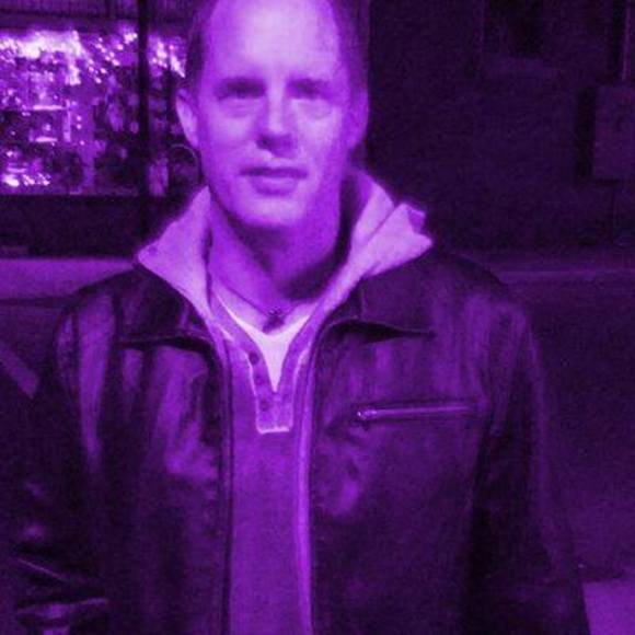 Profile Picture of Craig Wren (@cpungo) on Poshmark