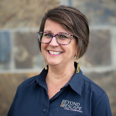 Profile Picture of Leslie Bailey (@thetwlady) on Twitter