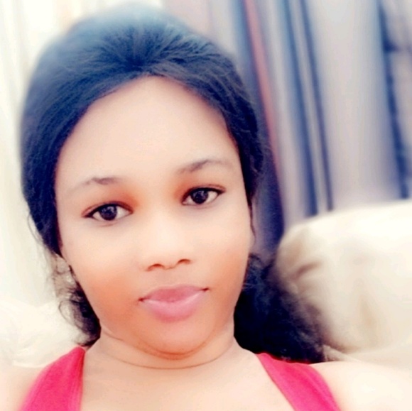 Profile Picture of Gueye Oumy (@gueyeoumy) on Poshmark