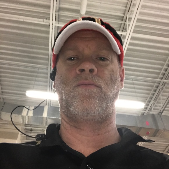 Profile Picture of Tim Reedy (@djmix71) on Poshmark