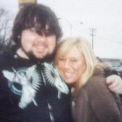 Profile Picture of Lori Knecht (@loris69layer) on Twitter