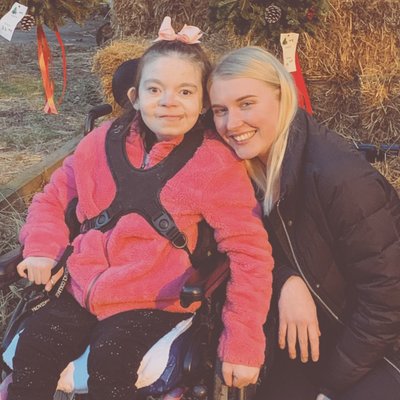 Profile Picture of Julia Webster (@juliawebster39) on Twitter