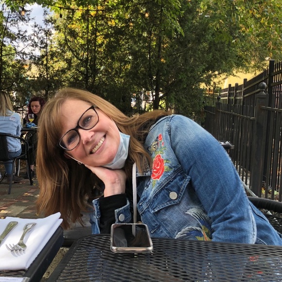 Profile Picture of Amanda Wardle (@selahsmom) on Poshmark