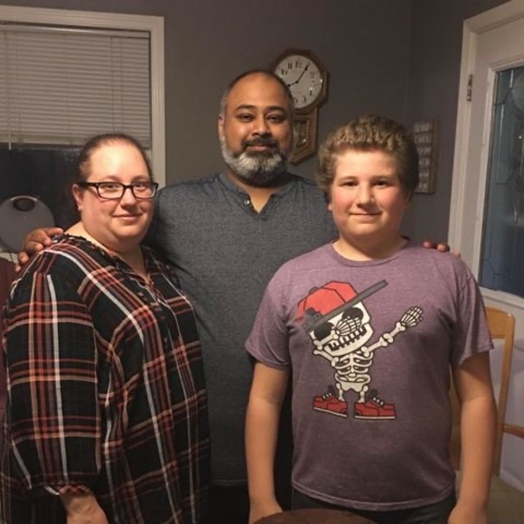 Profile Picture of Jon Gomes (@jnthngomes) on Poshmark