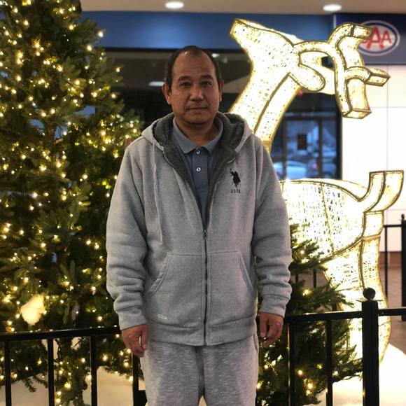 Profile Picture of Savuth Pan (@savuth) on Poshmark