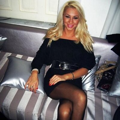 Profile Picture of Vicky S. Curry (@VickySCurry) on Twitter