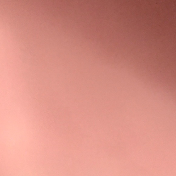 Profile Picture of Tatiana Almanza (@tatianaalmanza0) on Poshmark