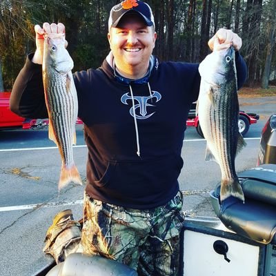 Profile Picture of Clint Howell (@hamptonoutfittr) on Twitter