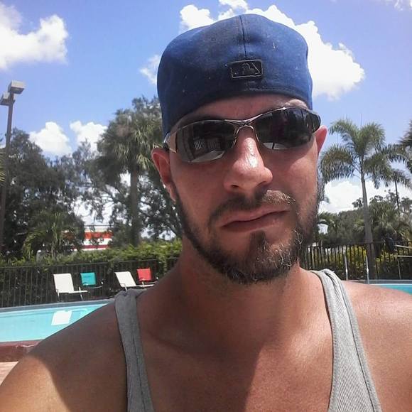 Profile Picture of Carter Morrison (@cartwhright) on Poshmark