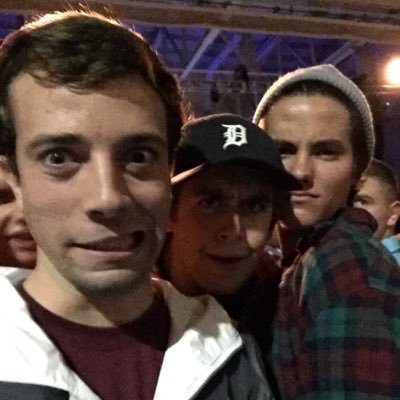 Profile Picture of Carl Edward (@Cpows) on Twitter