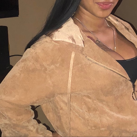 Profile Picture of Marcy Cotton (@marcycotton) on Poshmark