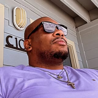 Profile Picture of Calvin Wren (@hound_10) on Instagram