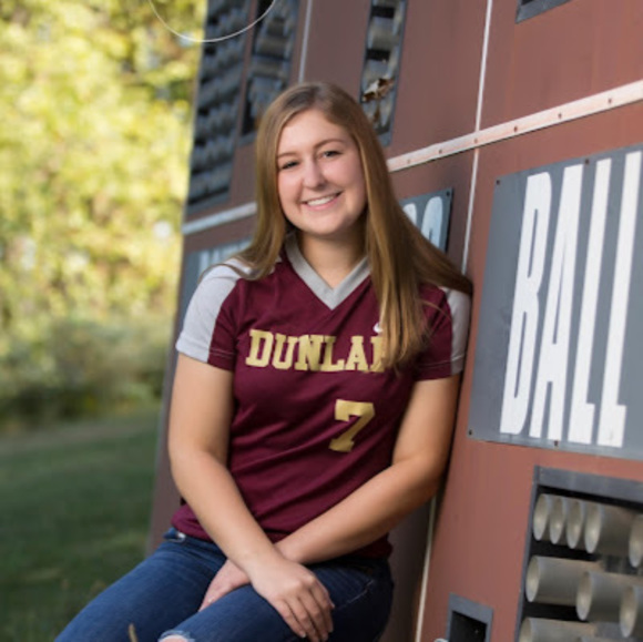 Profile Picture of Alyssa Keene (@alyssak827) on Poshmark