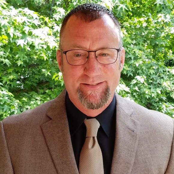 Profile Picture of John Skinner (@jlkjcskin) on Poshmark