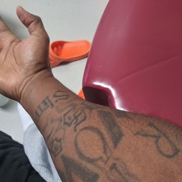 Profile Picture of Marcus Hike (@marcushike) on Poshmark