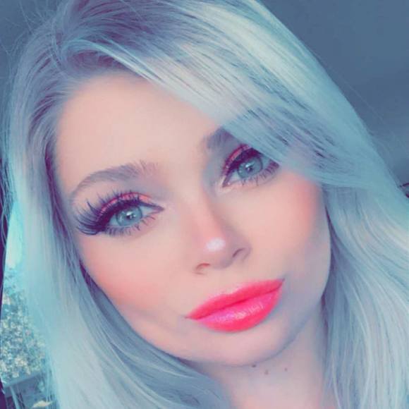 Profile Picture of Erynne Perry (@erynneperry1) on Poshmark