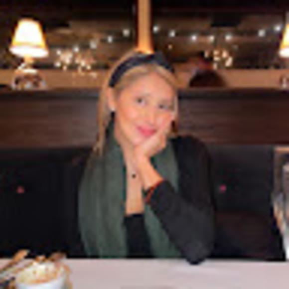 Profile Picture of Diana Lua (@dluaa55) on Poshmark