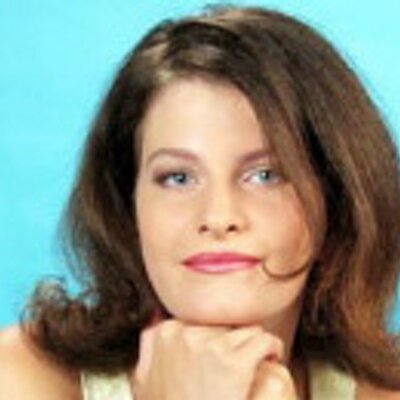Profile Picture of Elizabeth Winkowski (@Elizabethkqe) on Twitter