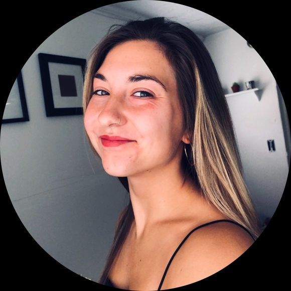 Profile Picture of Meghan Broadley (@megbroooo17) on Poshmark