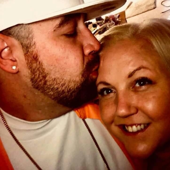 Profile Picture of Benjamin Sell (@bensell151982) on Poshmark