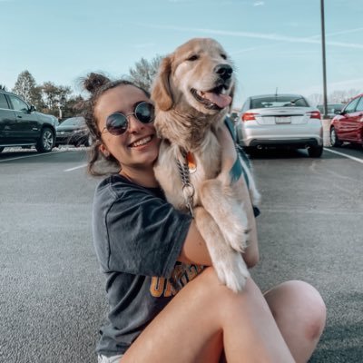 Profile Picture of Leah (@leahbates12) on Twitter