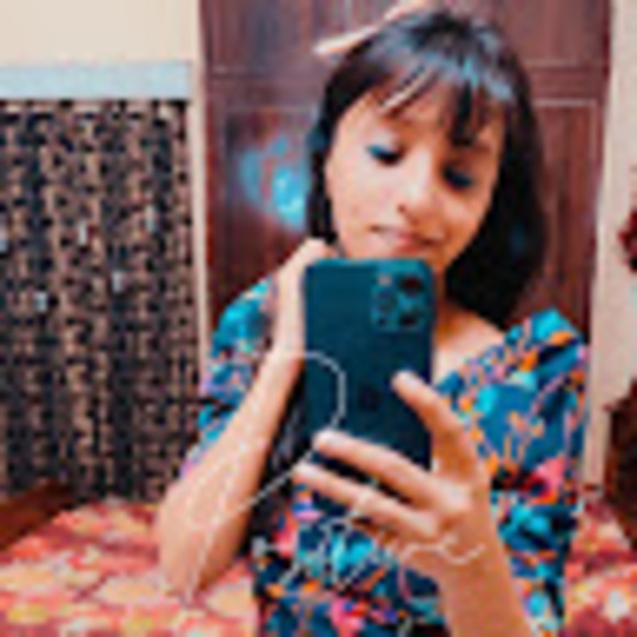 Profile Photo of Parul Sachdeva (@parul443) on Poshmark