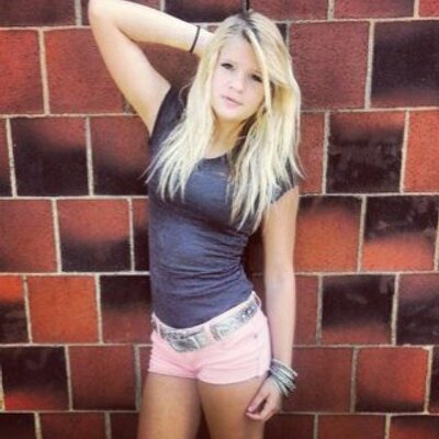 Profile Picture of Chelsie Webb (@@Charblesss) on Twitter
