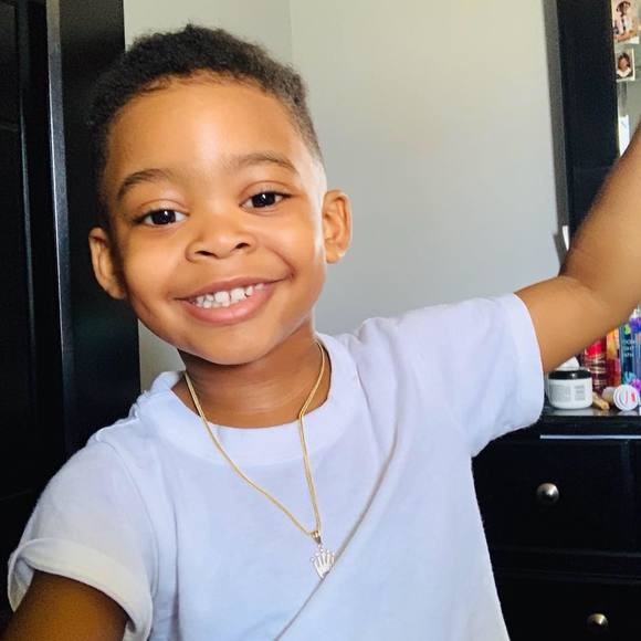 Wesley Champion - Poshmark Profile Picture of Wesley Champion (@wesleychampion) on Poshmark