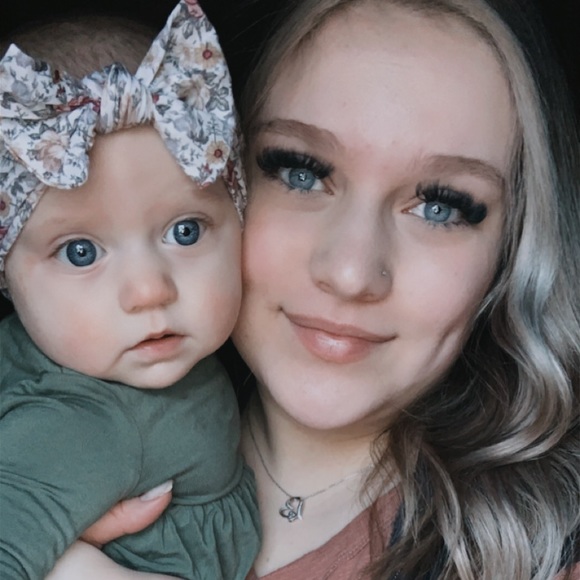 Profile Picture of Cassidy Hayes (@cassidymae999) on Poshmark