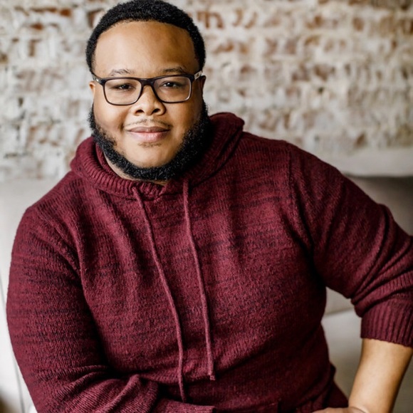 Profile Picture of Steven Deshields (@sdeshields84) on Poshmark