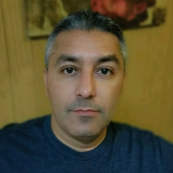 Profile Picture of Marcelo Castro (@marcelocastro7) on Poshmark