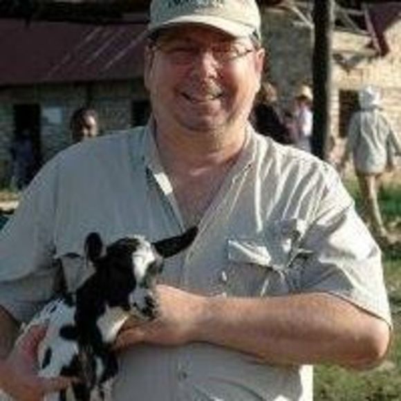 Profile Picture of Mark Pharo (@halexint) on Poshmark