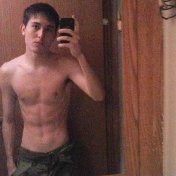 Profile Picture of Dustin Foster (@exoticdustin) on Poshmark
