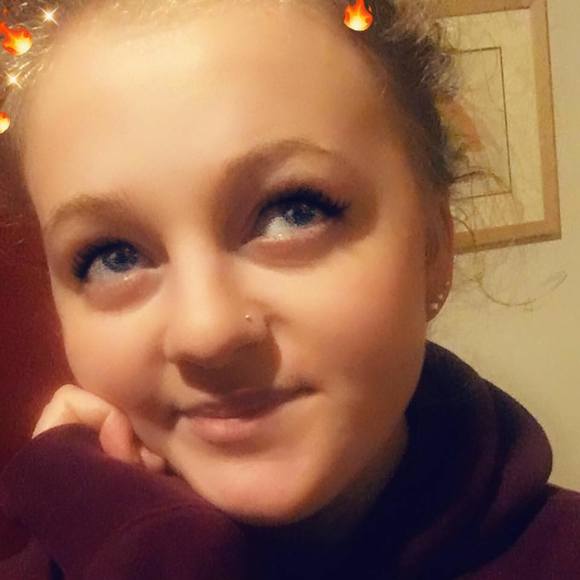 Profile Picture of Kasey Campbell (@kaseymiles03) on Poshmark