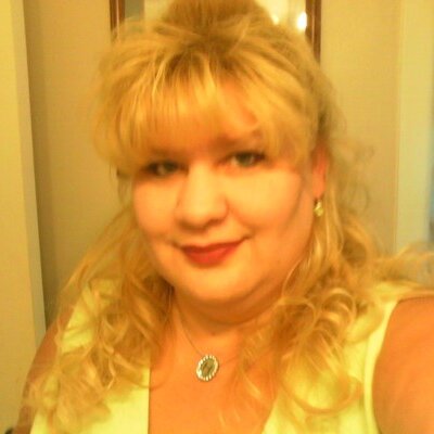 Profile Picture of Heather Burt (@burt_heather) on Twitter