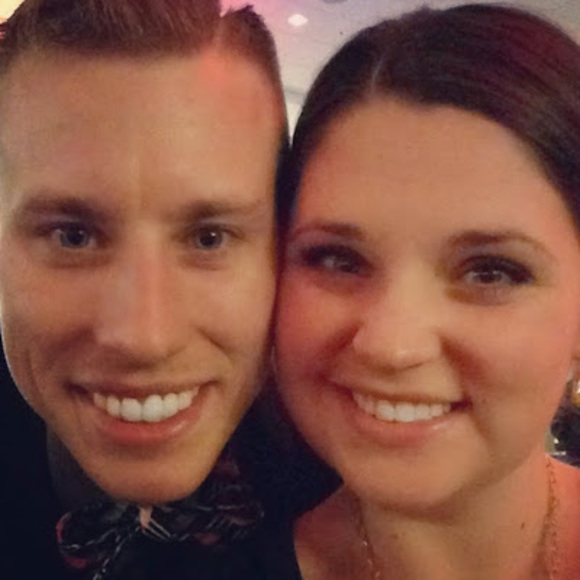 Profile Picture of Lindsey Kalbfleish (@l_kalbfleish) on Poshmark