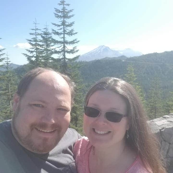 Profile Picture of Kristina Fulps (@krlssle) on Poshmark