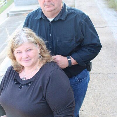 Profile Picture of Mary Youngblood (@54Youngblood) on Twitter