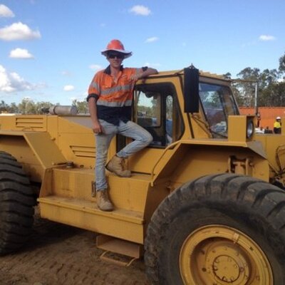 Profile Picture of Matthew Carolan (@PouchDa) on Twitter