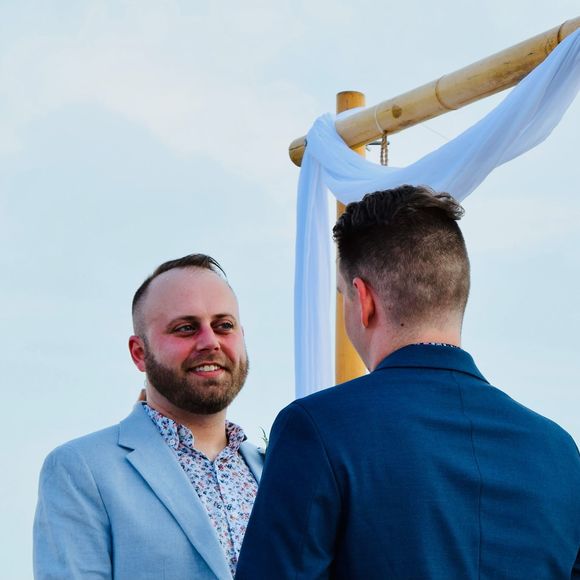 Profile Picture of Chris Barto (@bartodesigns) on Poshmark