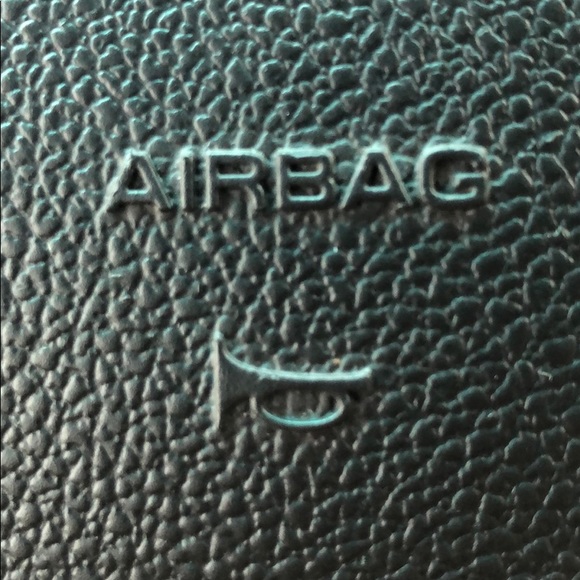 Profile Picture of Frederick Thomas (@drotees) on Poshmark