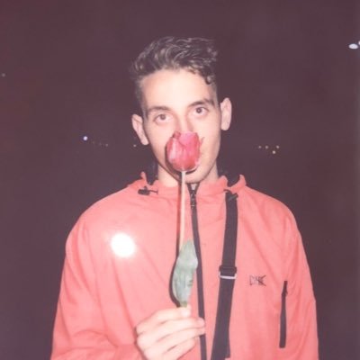 Profile Picture of Corona Mike (@FikeMoley) on Twitter