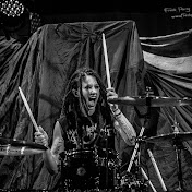 Profile Picture of Tosha Jones (@ToshaJonesDrums1) on Youtube