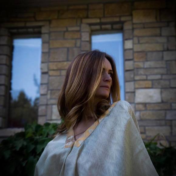 Profile Picture of Alesha Carlander (@venusrising654) on Poshmark